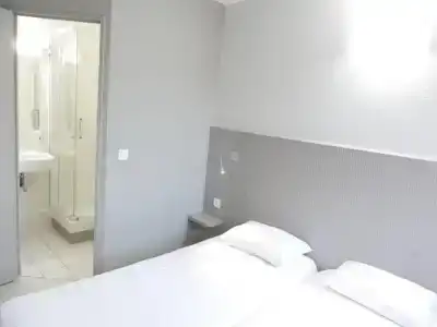 Best Hôtel Lille - 6