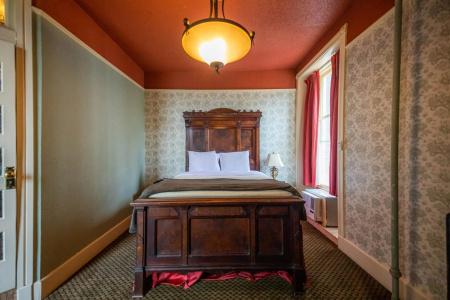 1886 Crescent and Spa - 3
