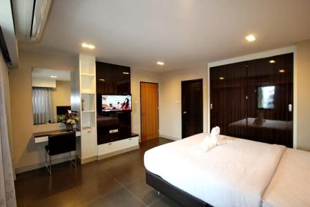 14 Residence - 70