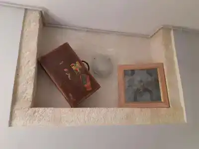 Hôtel Des Arts, Artisanal et Indépendant - 38