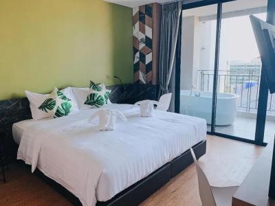 Sky Wave Patong - 47