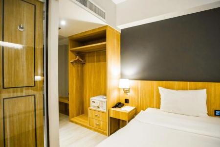 Days Inn by Wyndham Aonang Krabi - 5