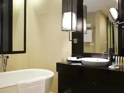 Novotel Ha Long Bay - 9