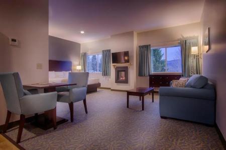 Sun & Ski Inn and Suites - 107