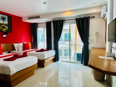 Pj Patong Resortel - 45