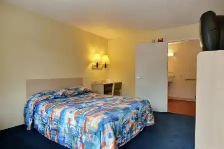 6-Seattle, WA - South - 17