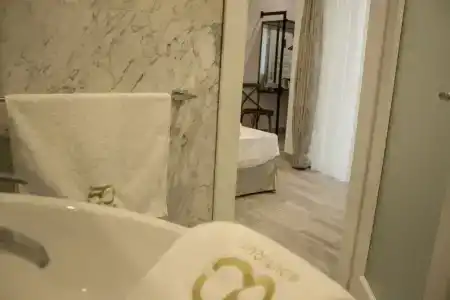 50th Boutique - 6
