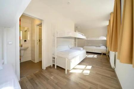 Safestay Prague Charles Bridge - 43