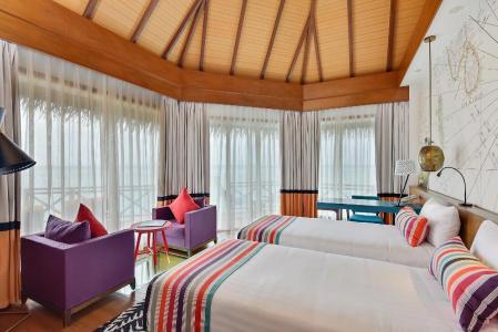 Mercure Maldives Kooddoo Resort - 8