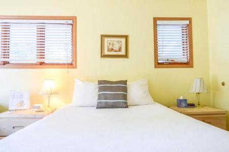 Sea Treasures Inn - 31