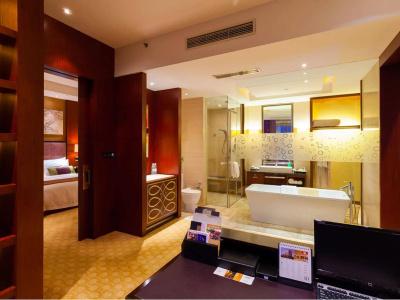 Celebrity City - 3