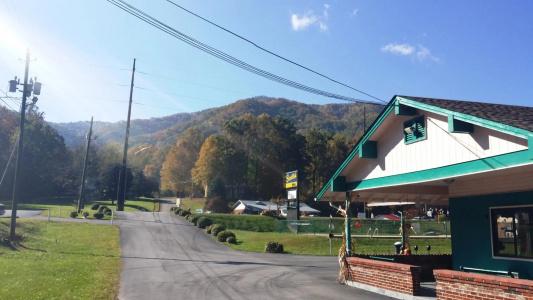 Scottish Inn - 9