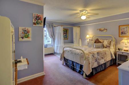 Blue Mountain Mist Country Inn - 73