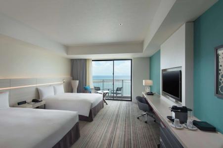 Hilton Okinawa Chatan Resort - 6