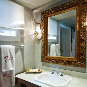 Hacienda de Abajo-Adults Only - 35