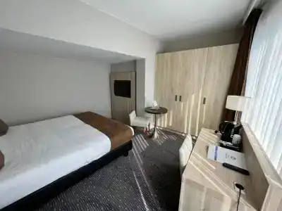 Best Western Royal Centre - 59