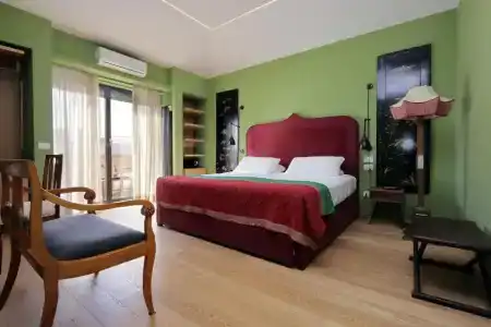 Rarity Suites - 110