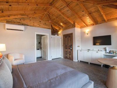 Les Ambassadeurs Ultra Luxury Beachfront Resort & Maldives Villas & Casino & Yacht Marina - 60