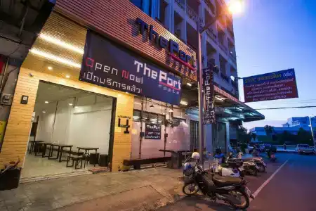 The Port Hostel - 0