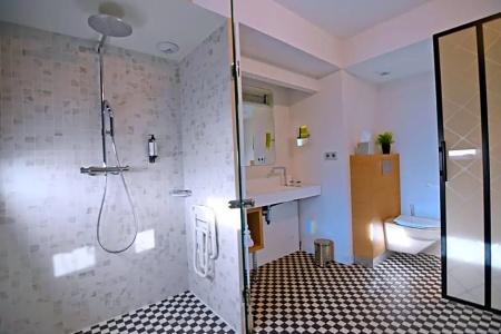 Mercure Nantes Centre Gare - 77