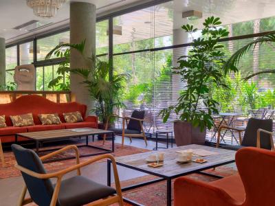 H10 Marina Barcelona - 19