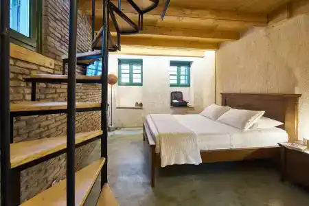 Athenian Residences - 19