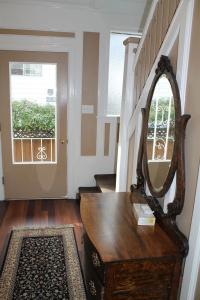 James Bay Inn, Suites & Cottage - 12