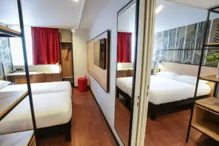 Ibis Tours Centre Giraudeau - 51