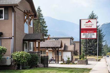 Swiss Chalet - 30
