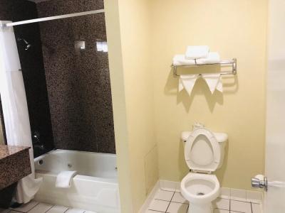 Days Inn by Wyndham San Antonio Northwest/Seaworld - 20