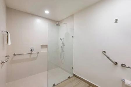 Courtyard by Marriott Cancun Airport - 48