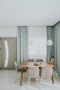 Pefkaki Boutique Loutraki - 91