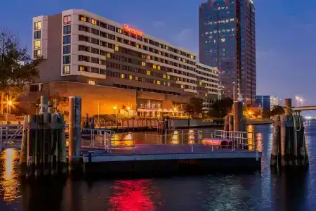 Sheraton Norfolk Waterside - 27