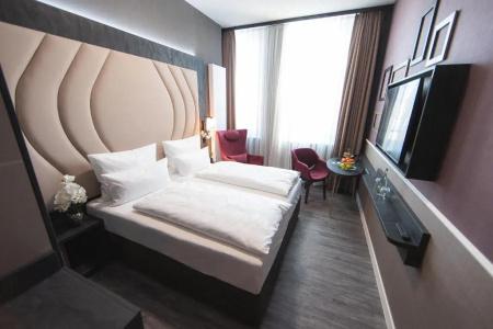 Plaza Premium Heidelberg - 115