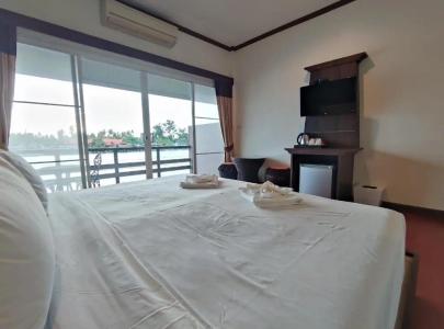 Baantip Suantong - 25