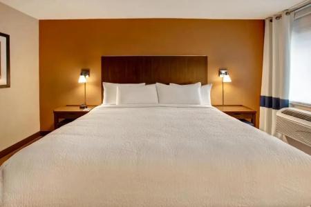 Four Points by Sheraton - 80