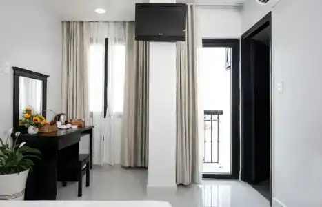 Hoang Long - 55