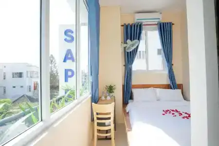 Sapphire Hue - 43