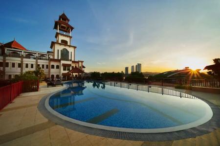 DoubleTree by Hilton Lakeside - 18