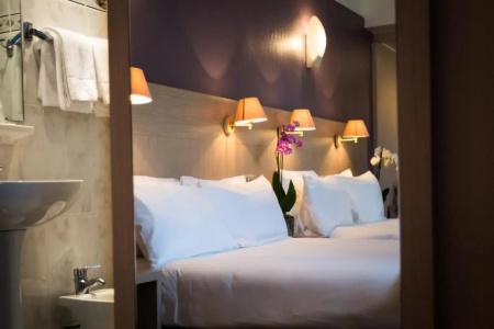 Quality Hôtel Christina Lourdes - 56