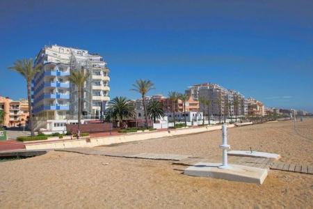 Sunday's Beach - 31