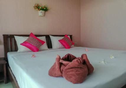 Oyo 1083 Lanta Wild Beach Resort - 2