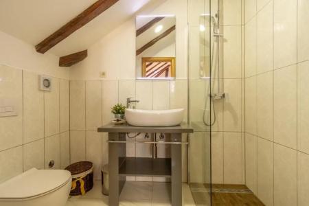 b&b Heritage Apolon - 67