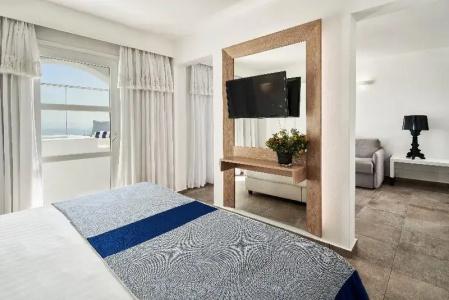 Aressana Spa & Suites - Small Luxurys of the World - 117