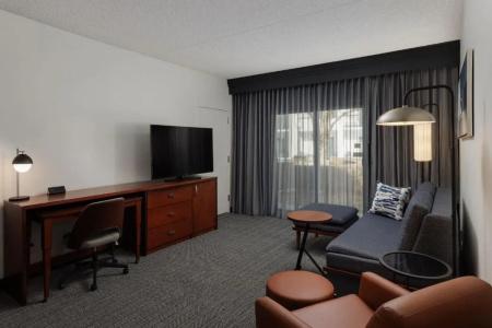 Courtyard by Marriott Denver Central Park - 53