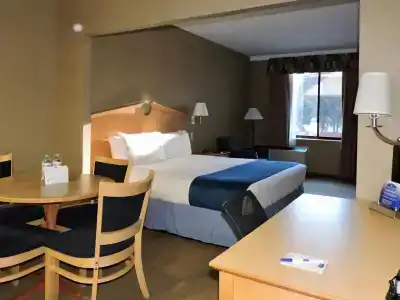 Marco LaGuardia & Suites - 25