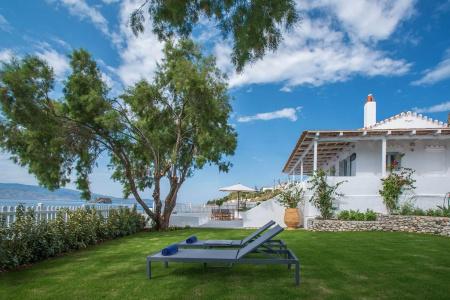Four Seasons Hydra Luxury Suites - 11
