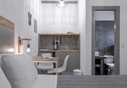 White and Grey - 250