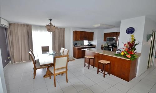 Atrium Beach and Spa St Maarten a Ramada by Wyndham - 26