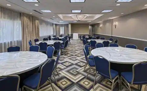 Sheraton Bellevue - 13